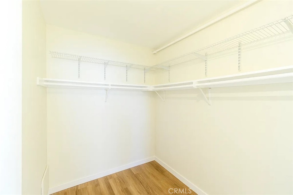 12571 Kensington Lane 7