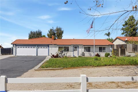 Photo of 12471 Sage Grouse Ln, Moreno Valley, CA 92555 (MLS # IV26152882)