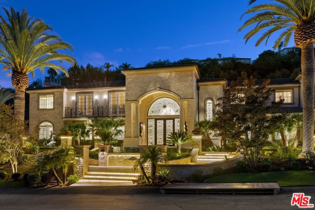 2855 Oak Knoll Drive