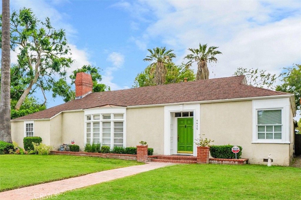 Photo of 4415 Morella Ave Ave, Studio City, CA 91607 (MLS # ND25263367)