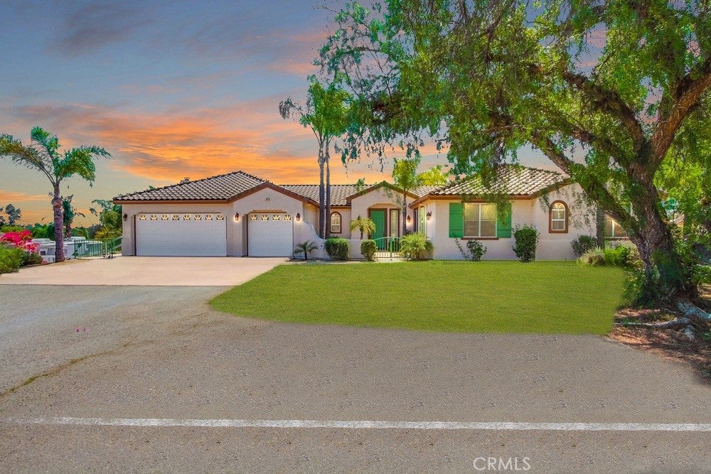 731 Oak Glade Drive