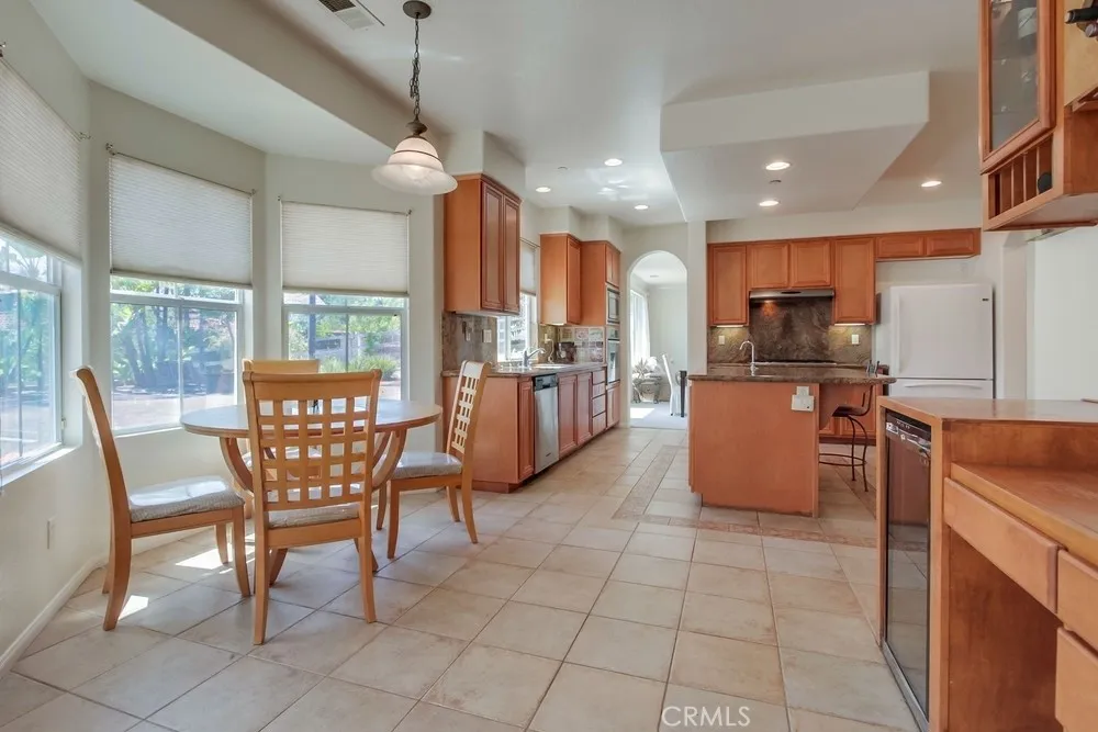 Fallbrook, California 92028, United States, 5 Bedrooms Bedrooms, ,4 BathroomsBathrooms,Residential,Active,189799