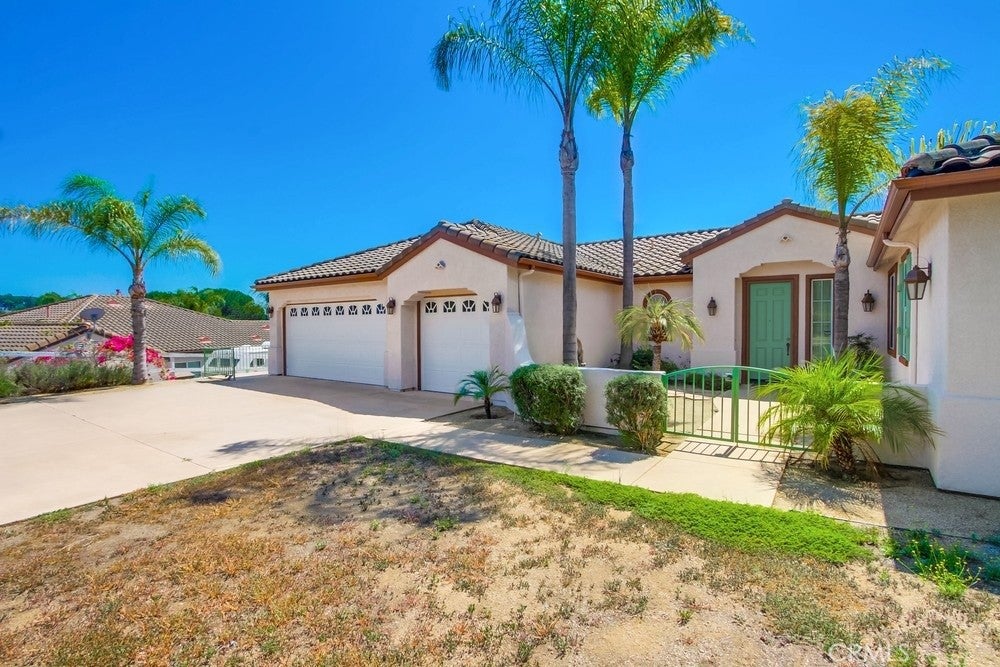 731 Oak Glade Drive
