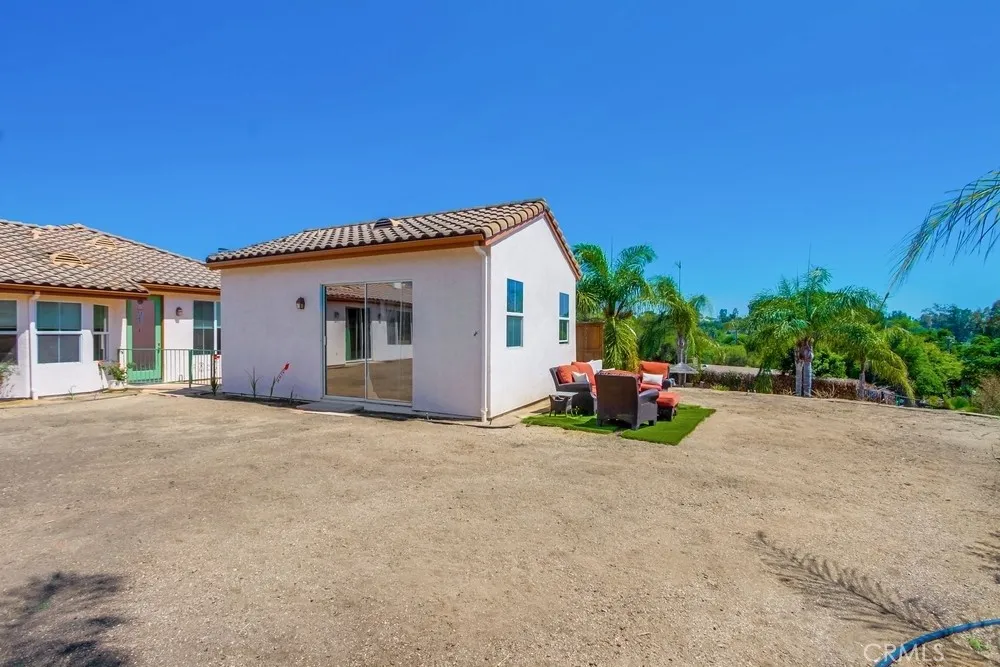 Fallbrook, California 92028, United States, 5 Bedrooms Bedrooms, ,4 BathroomsBathrooms,Residential,Active,189799