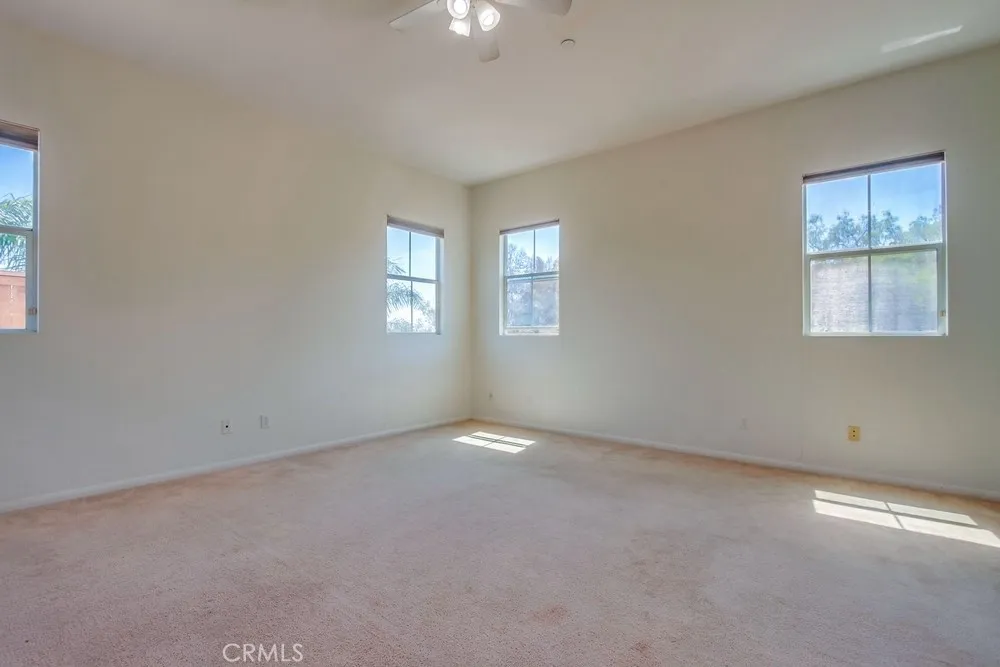 Fallbrook, California 92028, United States, 5 Bedrooms Bedrooms, ,4 BathroomsBathrooms,Residential,Active,189799