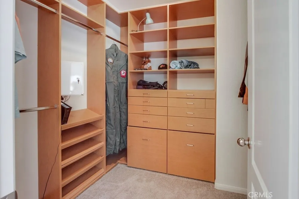 Fallbrook, California 92028, United States, 5 Bedrooms Bedrooms, ,4 BathroomsBathrooms,Residential,Active,189799