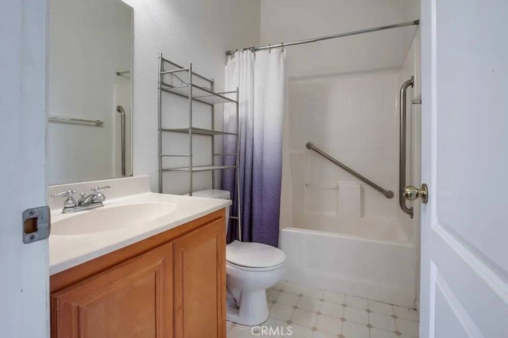 Fallbrook, California 92028, United States, 5 Bedrooms Bedrooms, ,4 BathroomsBathrooms,Residential,Active,189799