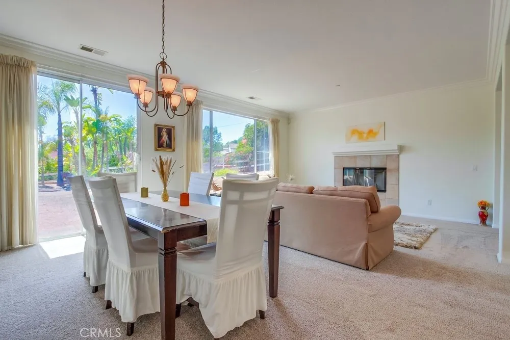 Fallbrook, California 92028, United States, 5 Bedrooms Bedrooms, ,4 BathroomsBathrooms,Residential,Active,189799