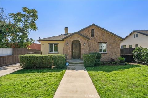 Photo of 1786 Asbury Dr, Pasadena, CA 91104 (MLS # AR26010380)