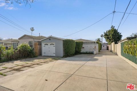 3944 W 111th Place Inglewood CA 90303