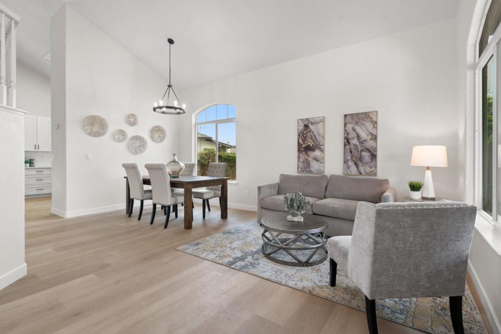 Photo of 2170 Clearview Drive, Hollister, CA 95023 (MLS # ML82039991)