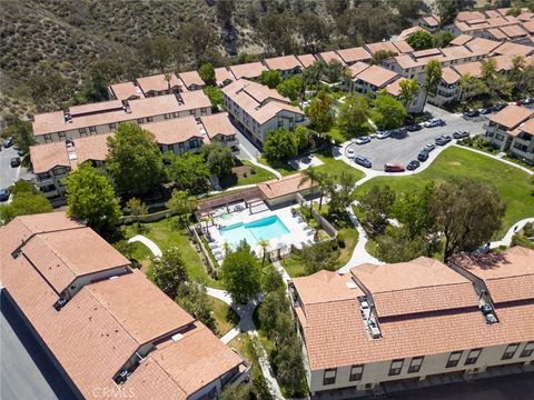 Photo of 28031 Sarabande Lane #128, Canyon Country, CA 91387 (MLS # SR26054687)