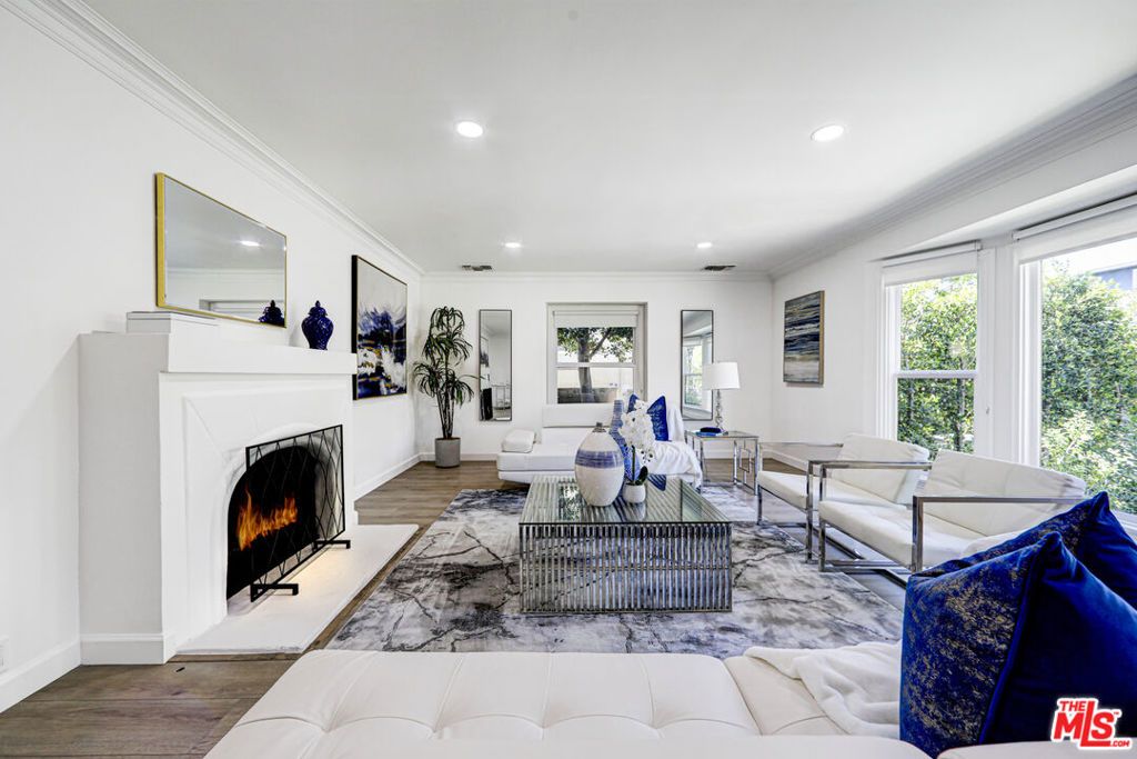 Photo of 344 S Camden Drive, Beverly Hills, CA 90212 (MLS # 26797689)