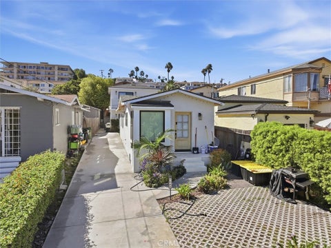 Photo of 2641 S Kerckhoff Avenue, San Pedro, CA 90731 (MLS # PV26209599)