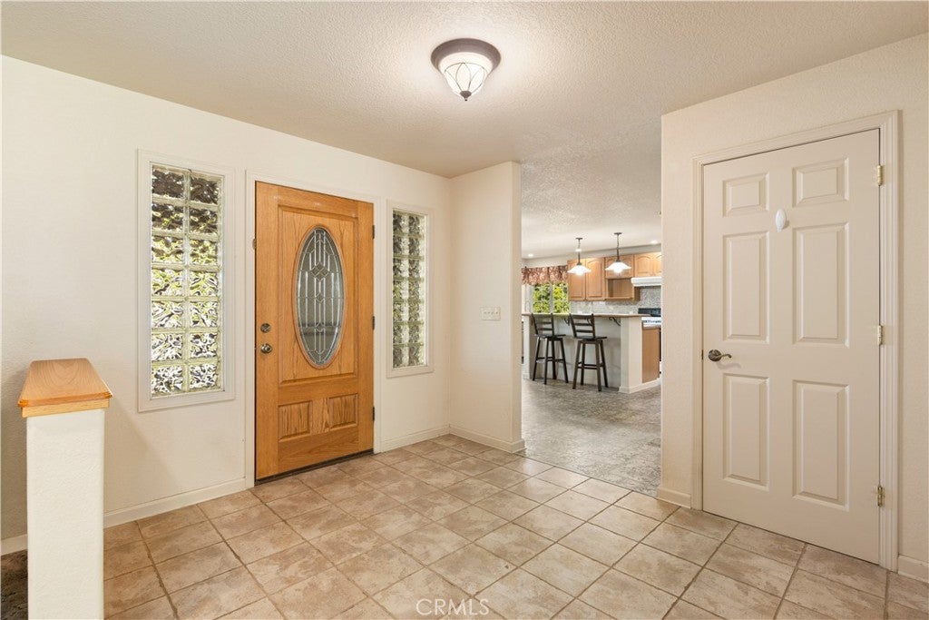 8656 Paradise Valley Boulevard