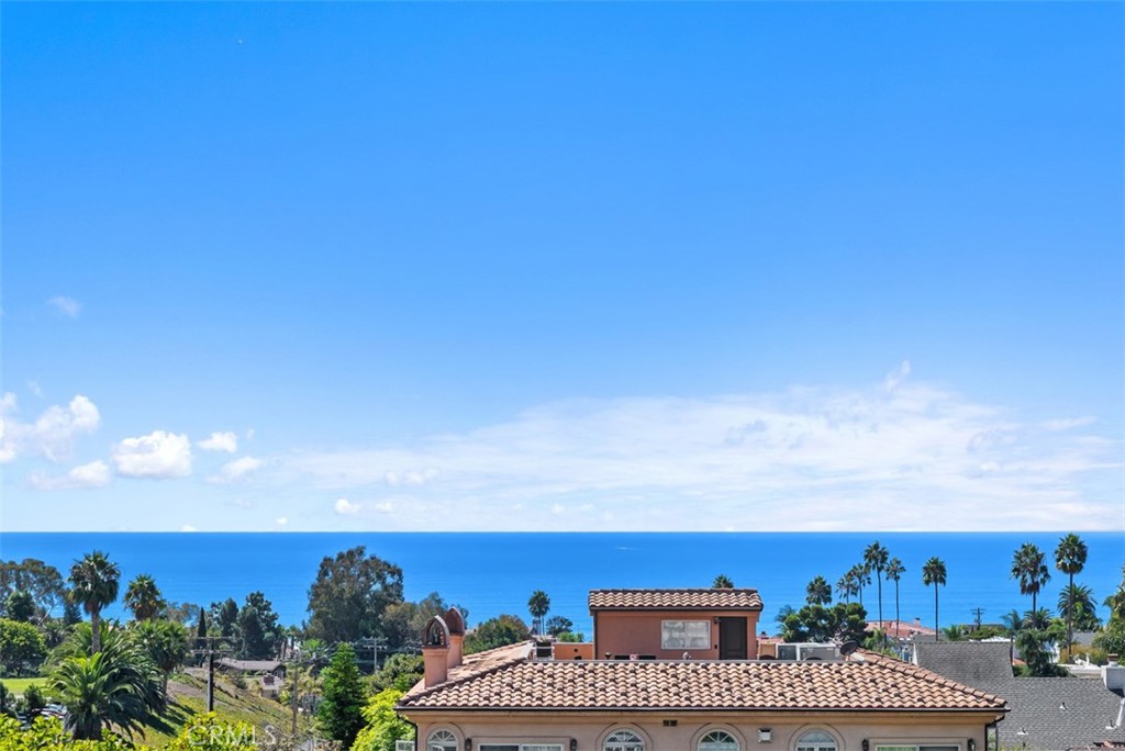 Beach Road Custom (BR) - Residential Lease