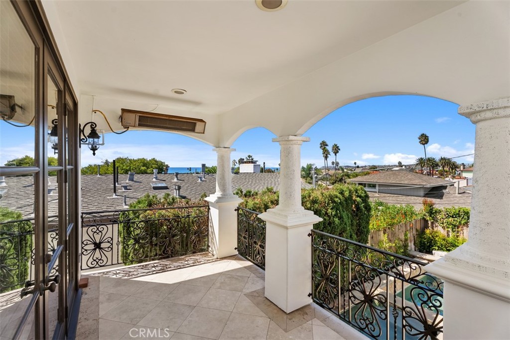 Beach Road Custom (BR) - Residential Lease