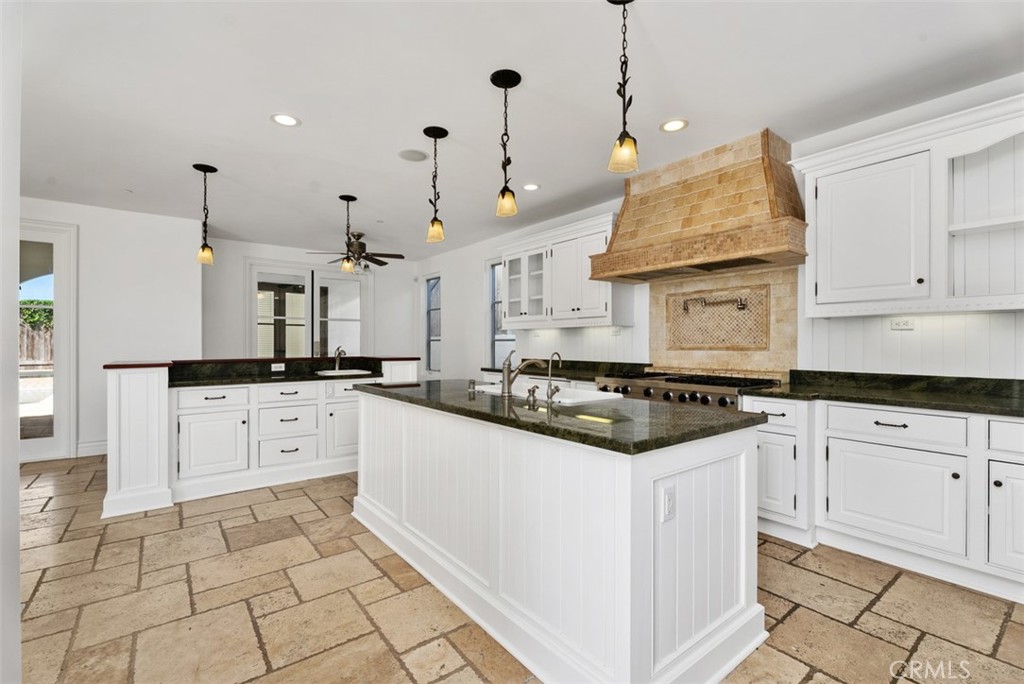 Beach Road Custom (BR) - Residential Lease