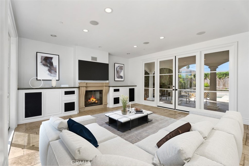Beach Road Custom (BR) - Residential Lease