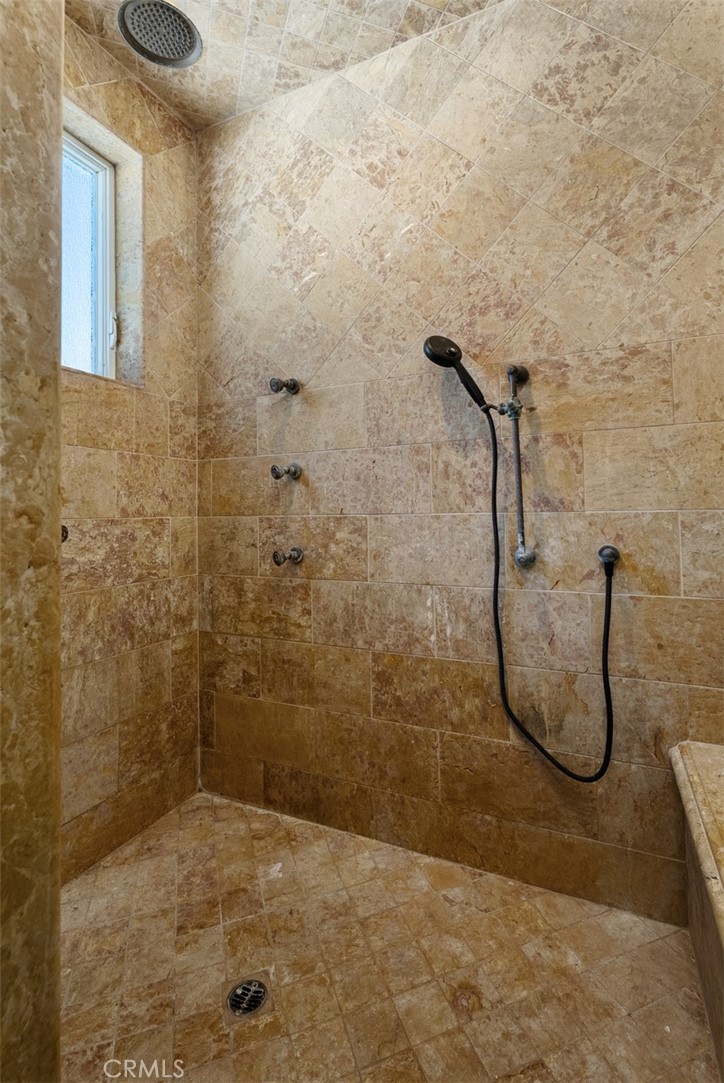 Beach Road Custom (BR) - Residential Lease