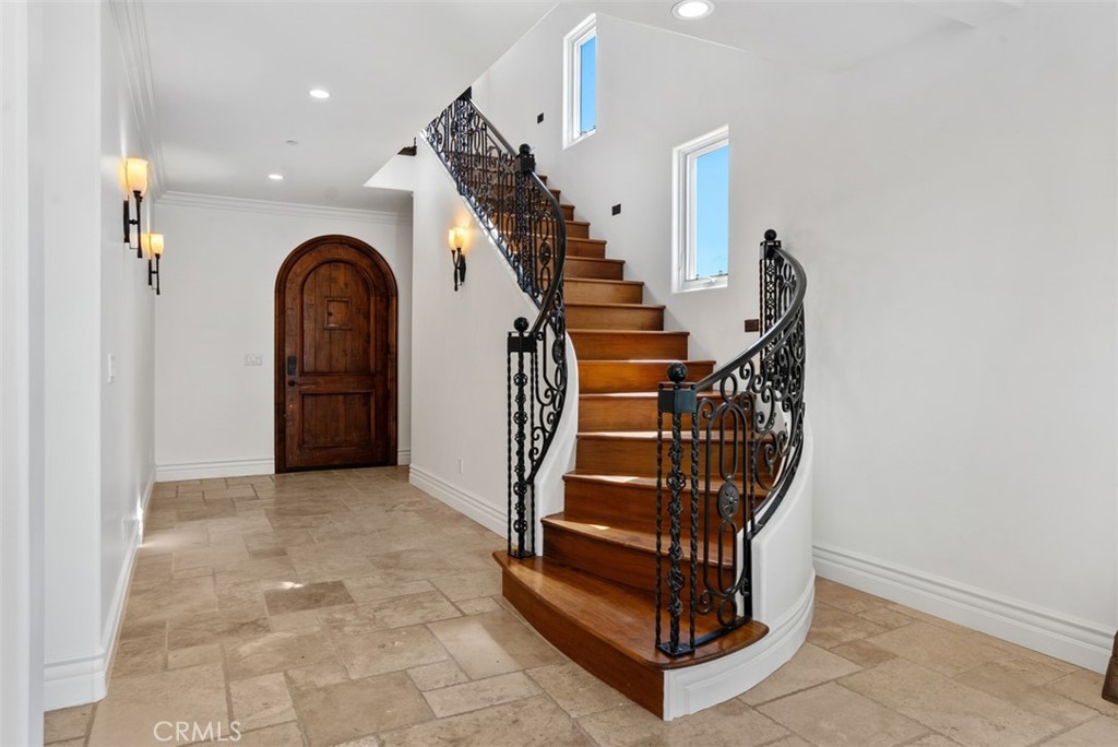 Beach Road Custom (BR) - Residential Lease