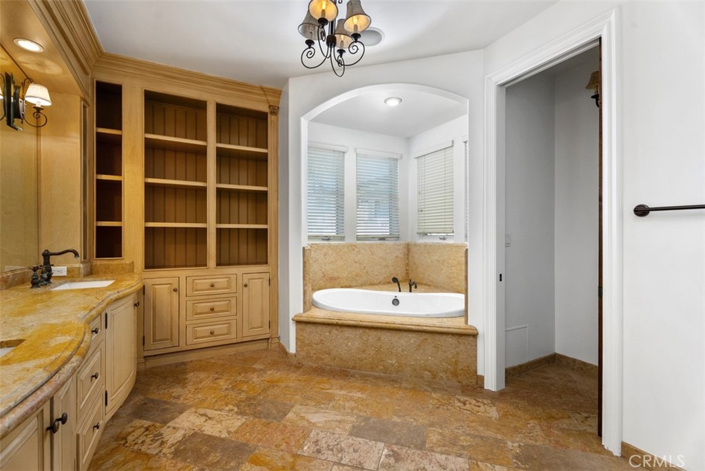 Beach Road Custom (BR) - Residential Lease