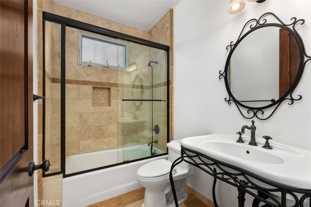 Beach Road Custom (BR) - Residential Lease