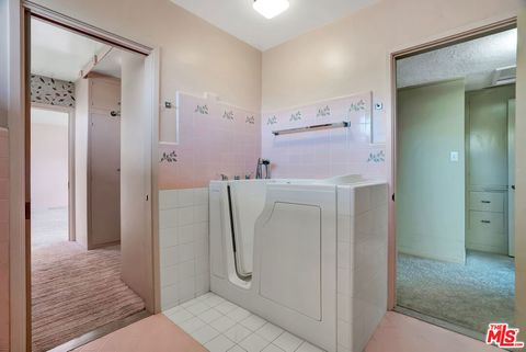 Tiny photo for 1682 Larco Way, Glendale, CA 91202 (MLS # 26669225)