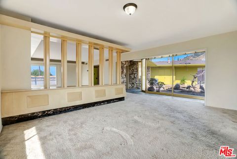 Tiny photo for 1682 Larco Way, Glendale, CA 91202 (MLS # 26669225)