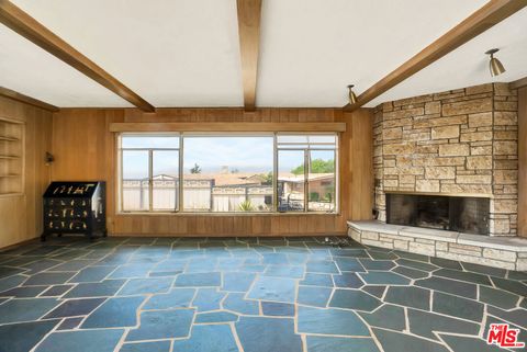 Tiny photo for 1682 Larco Way, Glendale, CA 91202 (MLS # 26669225)