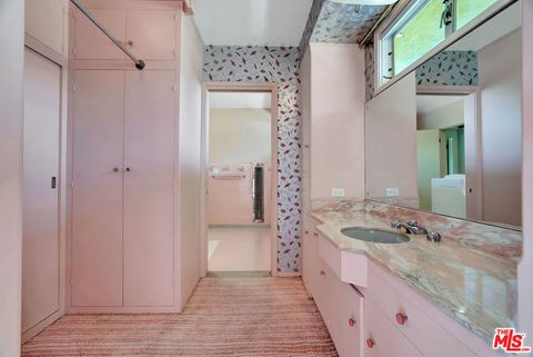 Tiny photo for 1682 Larco Way, Glendale, CA 91202 (MLS # 26669225)