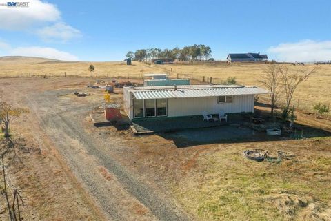 Photo of 6335 Hammonton Smartville Rd RD, Marysville, CA 95901 (MLS # 41139372)