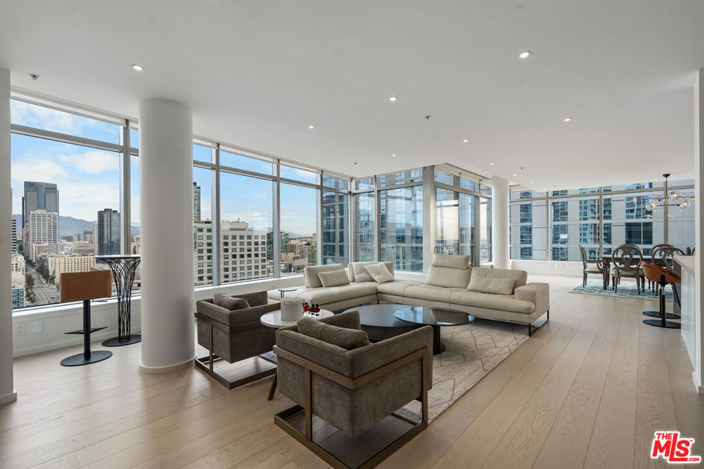 1155 S Grand Avenue 2109