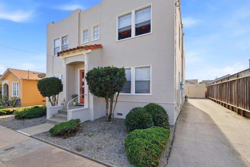 15 Eastern Drive