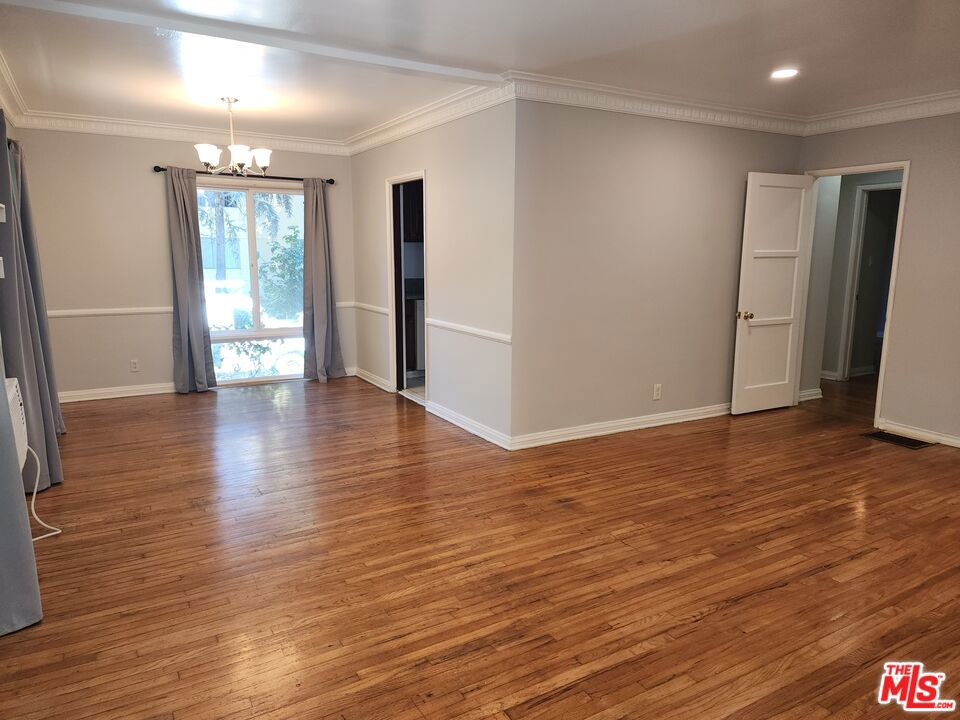 Charming second-floor apartment with a front-facing view, filled with natural light and warmth. The space is cozy and comfortable, perfect for relaxing after a long day. Don't miss out on this bright and inviting home, which features washer-dryer in unit with 1 parking spot
