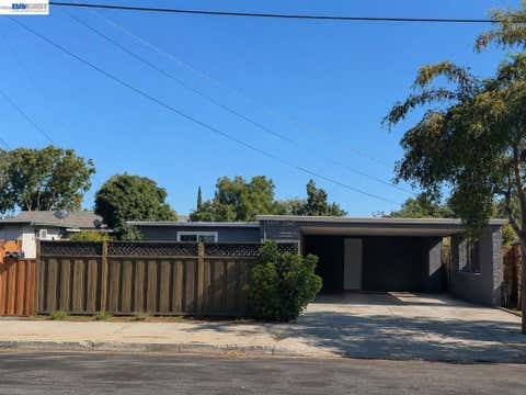 Photo of 2243 Linden St ST, Livermore, CA 94551 (MLS # 41144521)