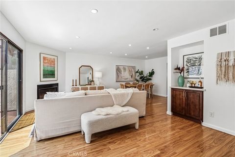 Photo of 6101 Fulton Street #3, Valley Glen, CA 91401 (MLS # SR26097735)