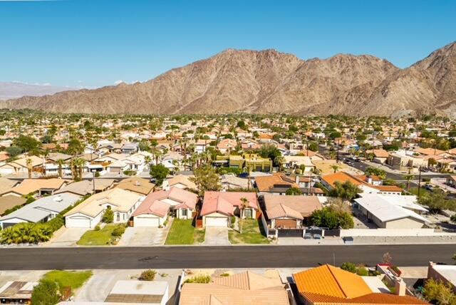 53700 Avenida Rubio