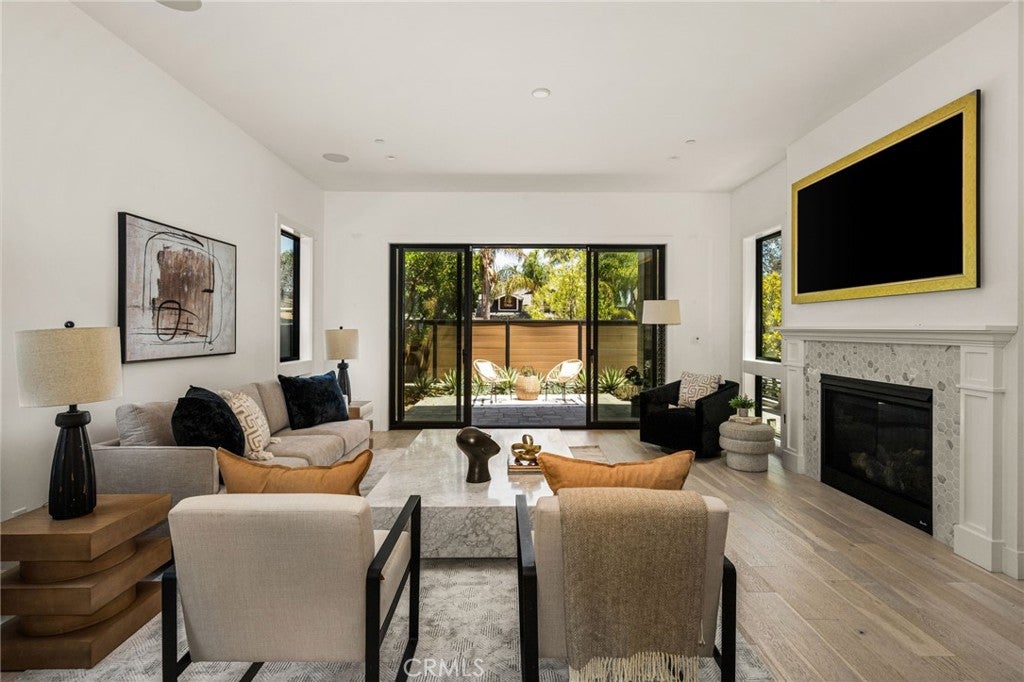 603 Delaware Street, Huntington Beach CA 92648 - Photo 10