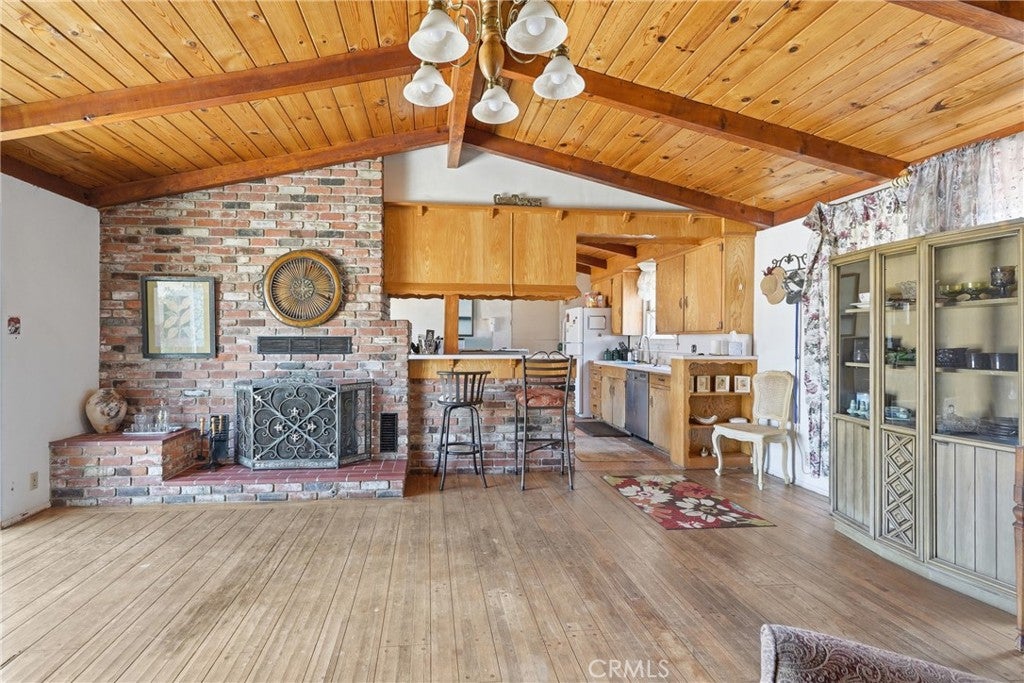 3480 Dickson Drive