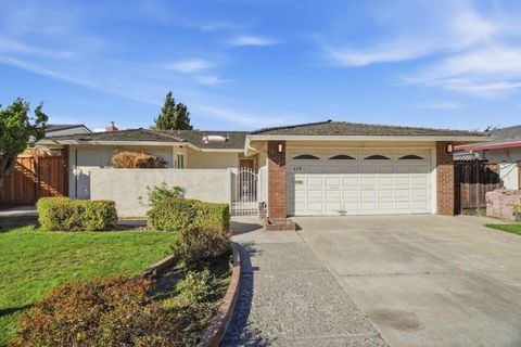 Photo of 629 Pilgrim Drive, Foster City, CA 94404 (MLS # ML82046485)