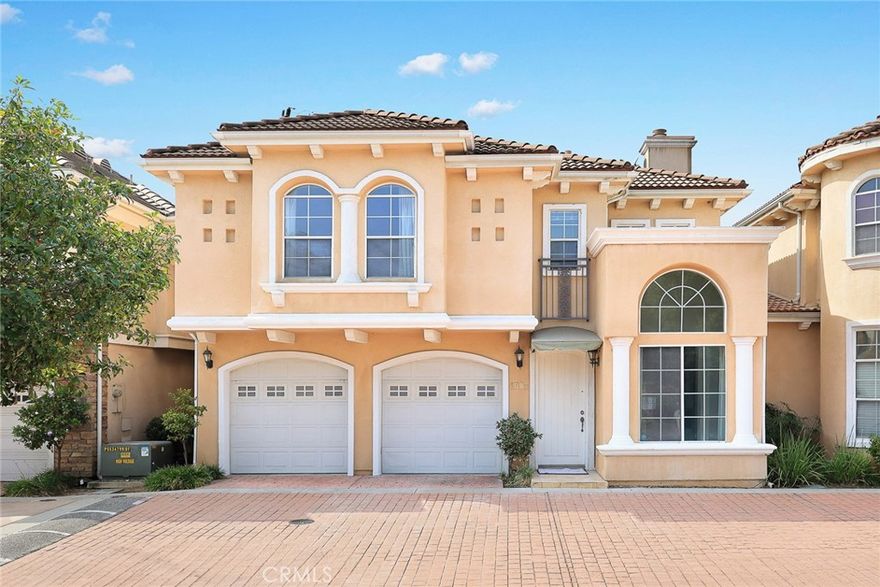 Welcome to this beautifully maintained detached condo (PUD) located in a gated community with a swimming pool in the heart of Arcadia. Recently refreshed with new interior paint, this lovely home offers solid wood flooring on the first floor, brand-new laminate flooring on the second floor, and a partly updated kitchen.
Featuring 3 bedrooms and 2.5 bathrooms, a spacious living room and dining area with French doors leading to a private backyard — perfect for entertaining or relaxing. Upstairs, the large master suite includes a walk-in closet and a luxurious bathroom with dual sinks, separate shower, and bathtub. The two guest bedrooms share a Jack and Jill bathroom, and the spacious loft is ideal for a home office or can easily be converted into a fourth bedroom.
Located within walking distance to award-winning Arcadia High School and Holly Avenue Elementary School, as well as supermarkets, banks, and the medical center.
Move-in ready and must see to appreciate!