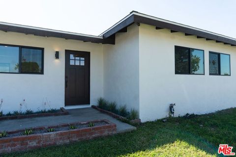 Photo of 15716 Ragley Street, Hacienda Heights, CA 91745 (MLS # 25611245) Photo of 15716 Ragley Street, Hacienda Heights, CA 91745 (MLS # 25611245)