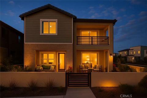 306 Treble Irvine CA 92618