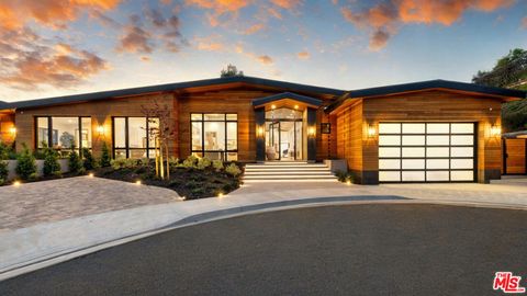 9153 Janice Place Beverly Hills CA 90210