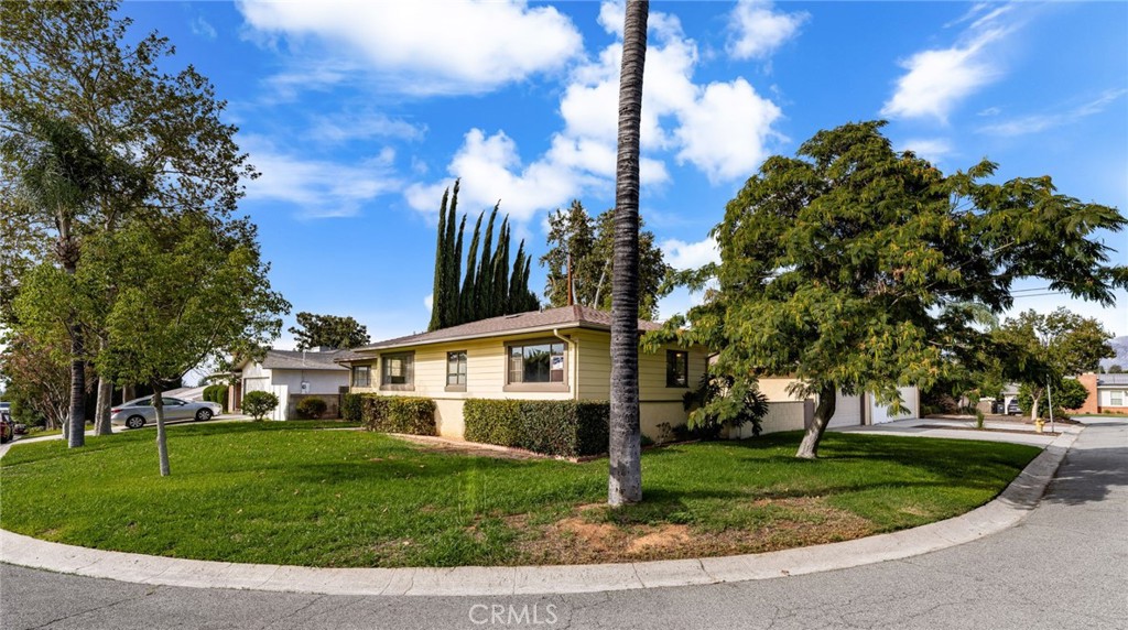 521 Lemon Street