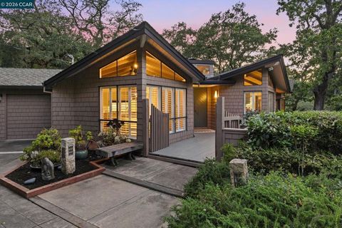 Photo of 130 Montair Dr Dr, Danville, CA 94526 (MLS # 41132940)