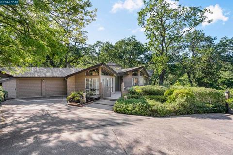 Photo of 130 Montair Dr Dr, Danville, CA 94526 (MLS # 41132940)