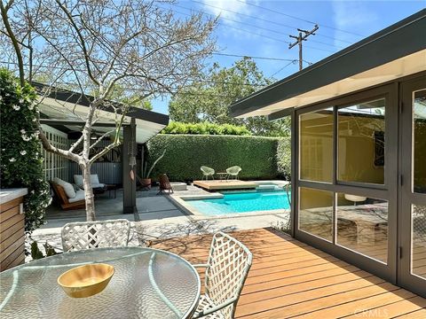 3137 Lees Avenue Long Beach CA 90808