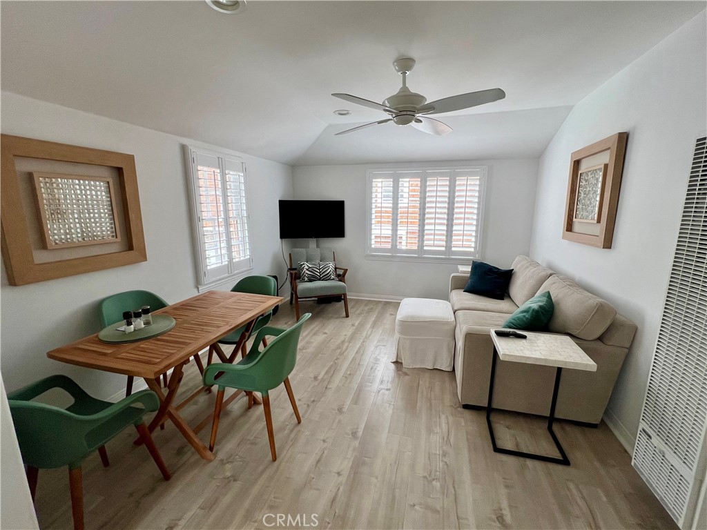 207 1/2 Emerald Avenue